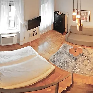 דירה Luxury New With Gallery At Dob Street Nearby Gozsdu Court, בודפשט